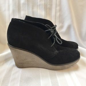 Progetto Italian Suede Wedge Bootie Sz 9